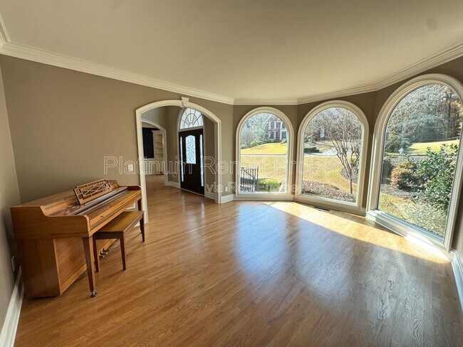 Building Photo - 425 Water Shadow Ln