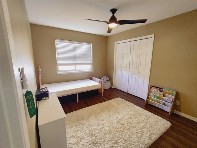 Building Photo - 7503 Chimney Corners