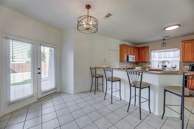 Building Photo - 12347 Red Hawk Dr