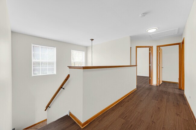 Building Photo - 1998 Conway Ln