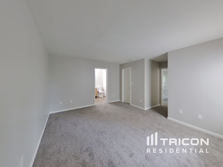Building Photo - 7328 Mosaic Dr