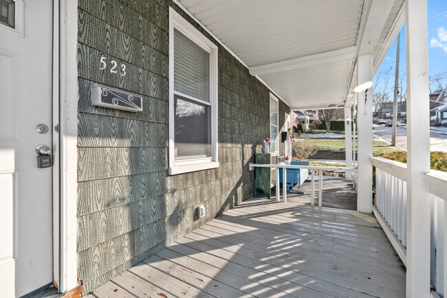 Building Photo - 523 Edgewood Ave