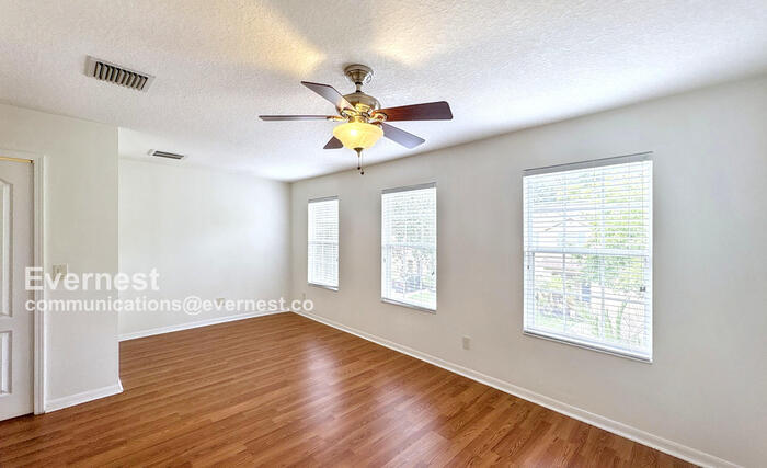 Building Photo - 10545 Shady Falls Ct