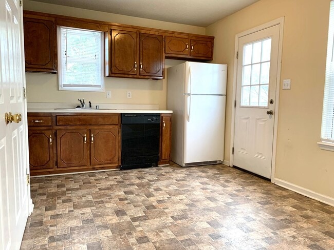 Building Photo - 1113 Keith Ave