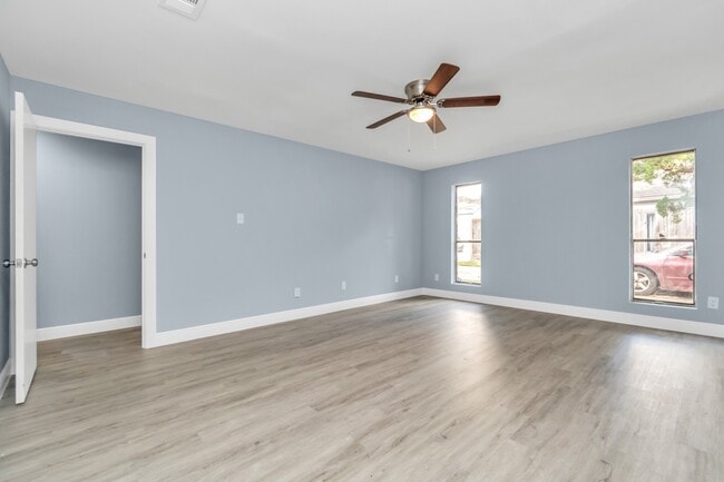 Building Photo - 3514 Summit Ln