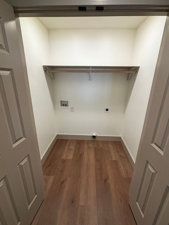 Washer & Dryer Hook-Up Laundry Room - 2335 Ford Rd