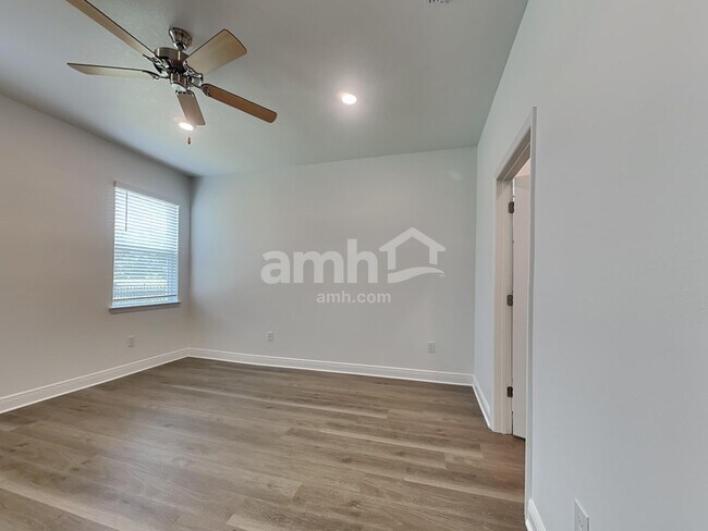 Building Photo - 6443 Atlantic Bch Ave