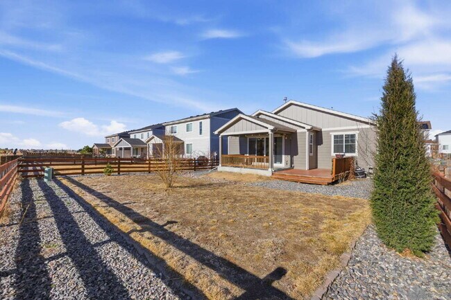 Building Photo - Modern 3-Bed 2-Bath Home in Cherry Creek School District!