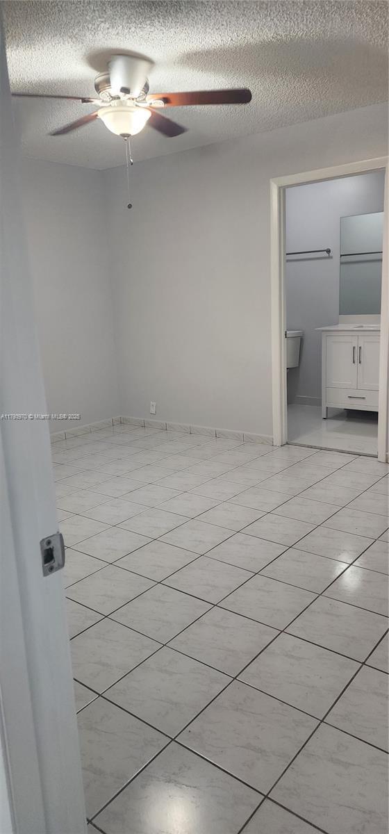 Building Photo - 2574 W 71st Pl