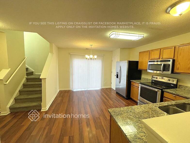 Building Photo - 547 Tribune Dr