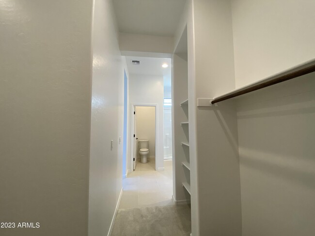 Building Photo - 442 W Golden Aspen Dr