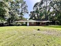 Building Photo - 3312 Little John Dr