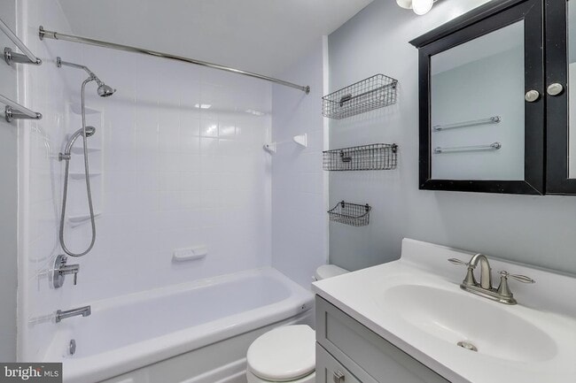 Building Photo - 5769 Yellowrose Ct