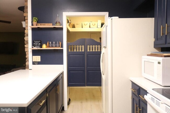 Building Photo - 25049 Ocean Gateway