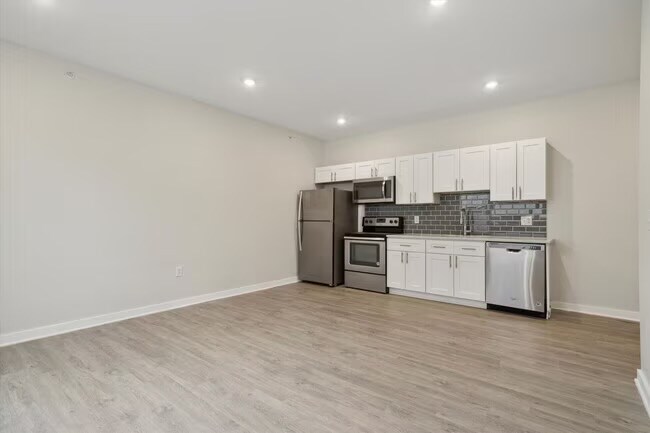 Building Photo - 1522-1532 W Girard Ave