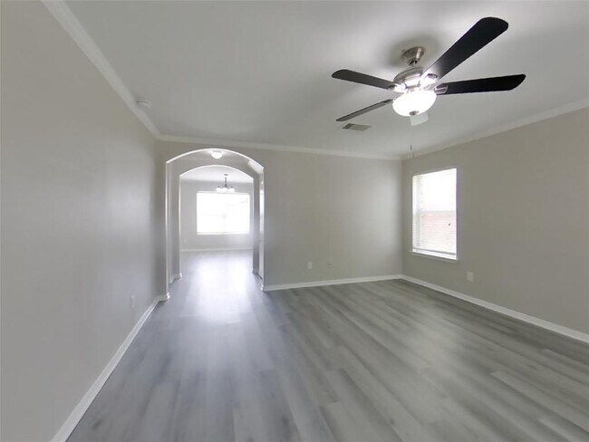 Building Photo - 12638 Burdine St