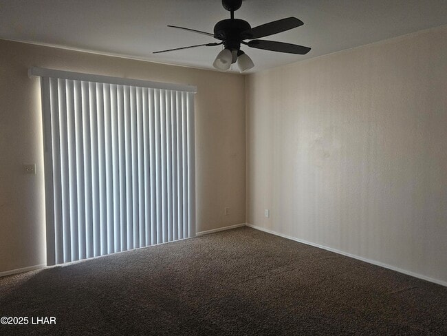 Building Photo - 3633 Desert Garden Dr