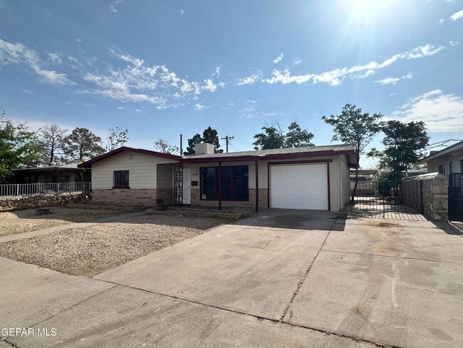 Building Photo - 1518 Clausen Dr