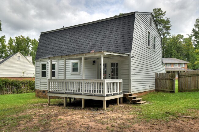 Building Photo - 454 Windtree Pl