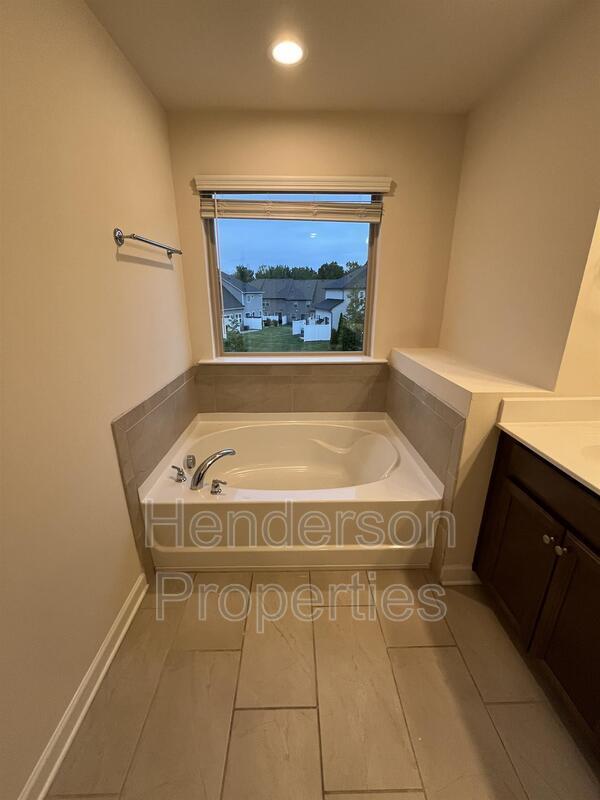 Building Photo - 9254 Glenburn Ln