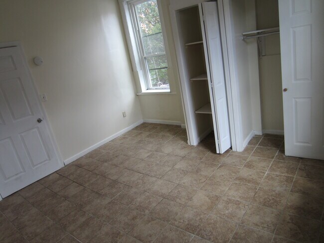 Building Photo - 2606 Central Ave