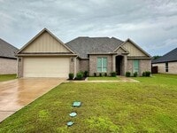 Building Photo - Available Now! Stunning 3 Bedroom 2 Bath i...