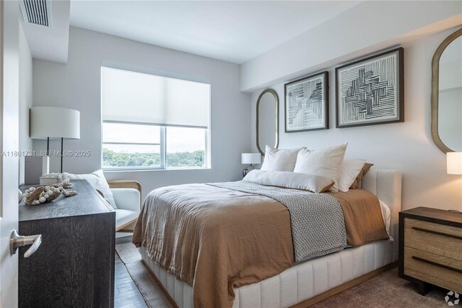 Building Photo - 19273 NW 27th Ave