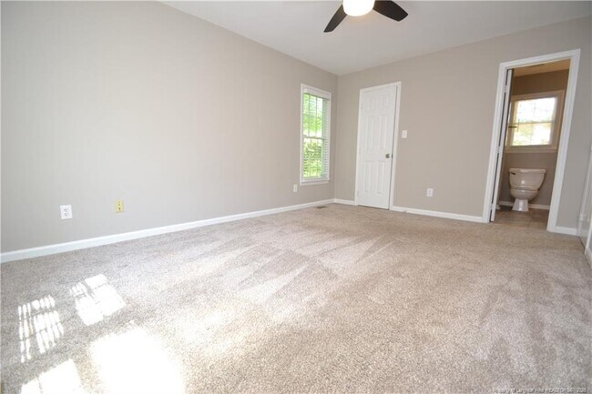 Building Photo - 804 Curtiss Dr