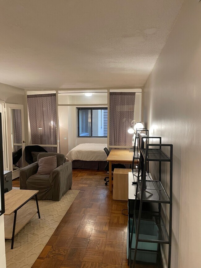 Building Photo - 2141 I St NW