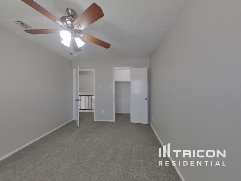 Building Photo - 3738 Xenophon Dr