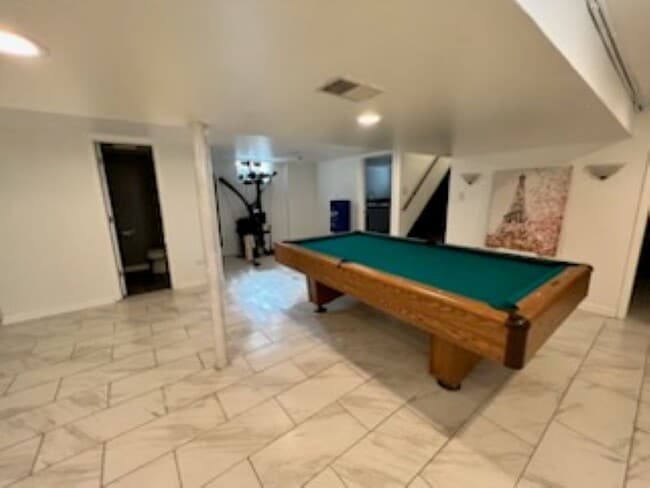 Building Photo - 5146 N Kenneth Ave