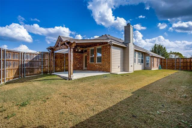 Building Photo - 1627 Summerfield Dr