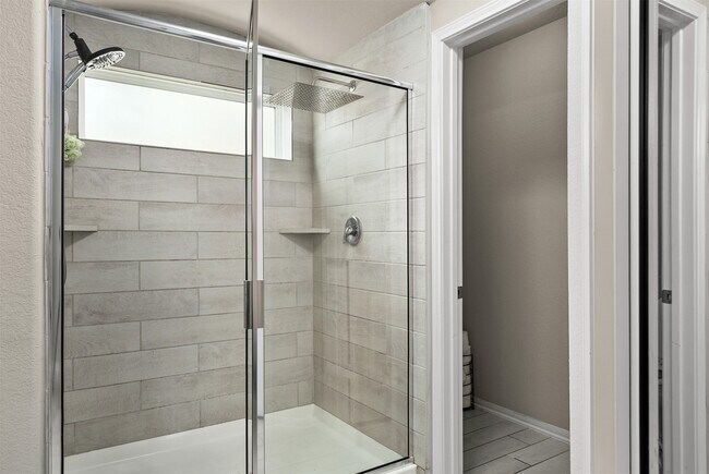 Building Photo - 2214 Sand Lily Dr