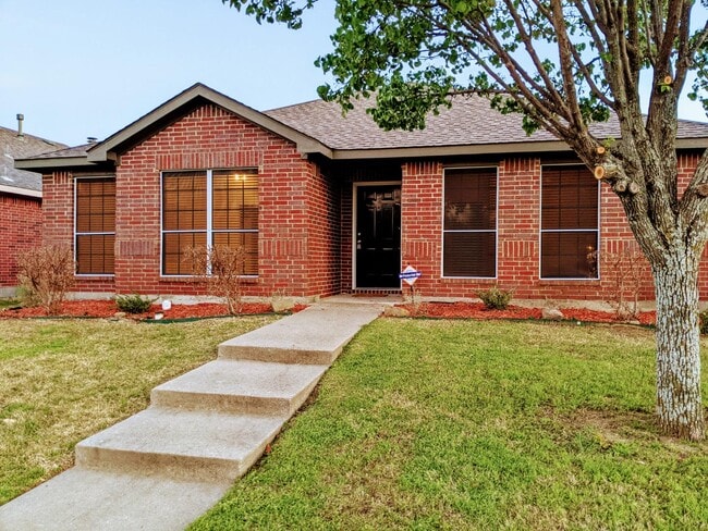 Building Photo - 2807 Lakefield Dr