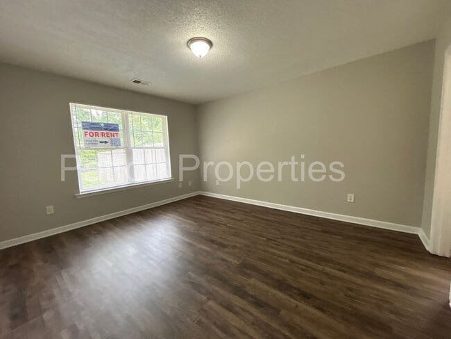 Building Photo - 1839 Horseshoe Dr