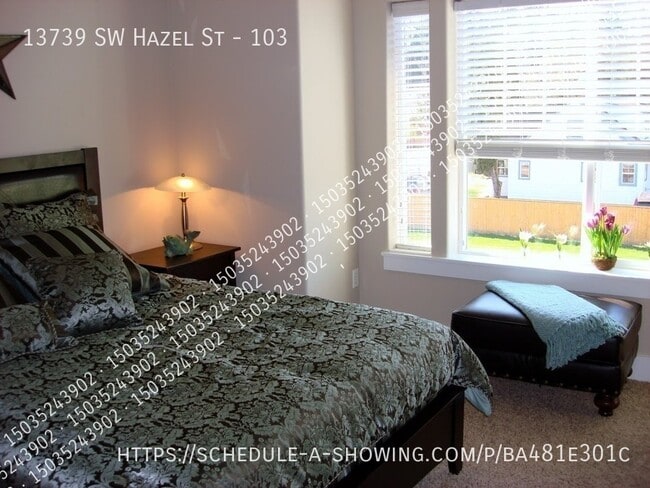 Building Photo - 13739 SW Hazel St