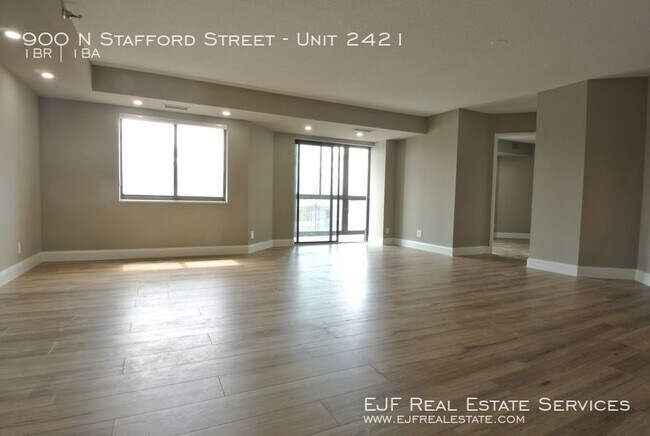 Building Photo - 900 N Stafford St