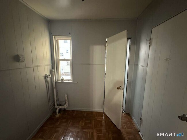 Building Photo - 43 Washington Terrace