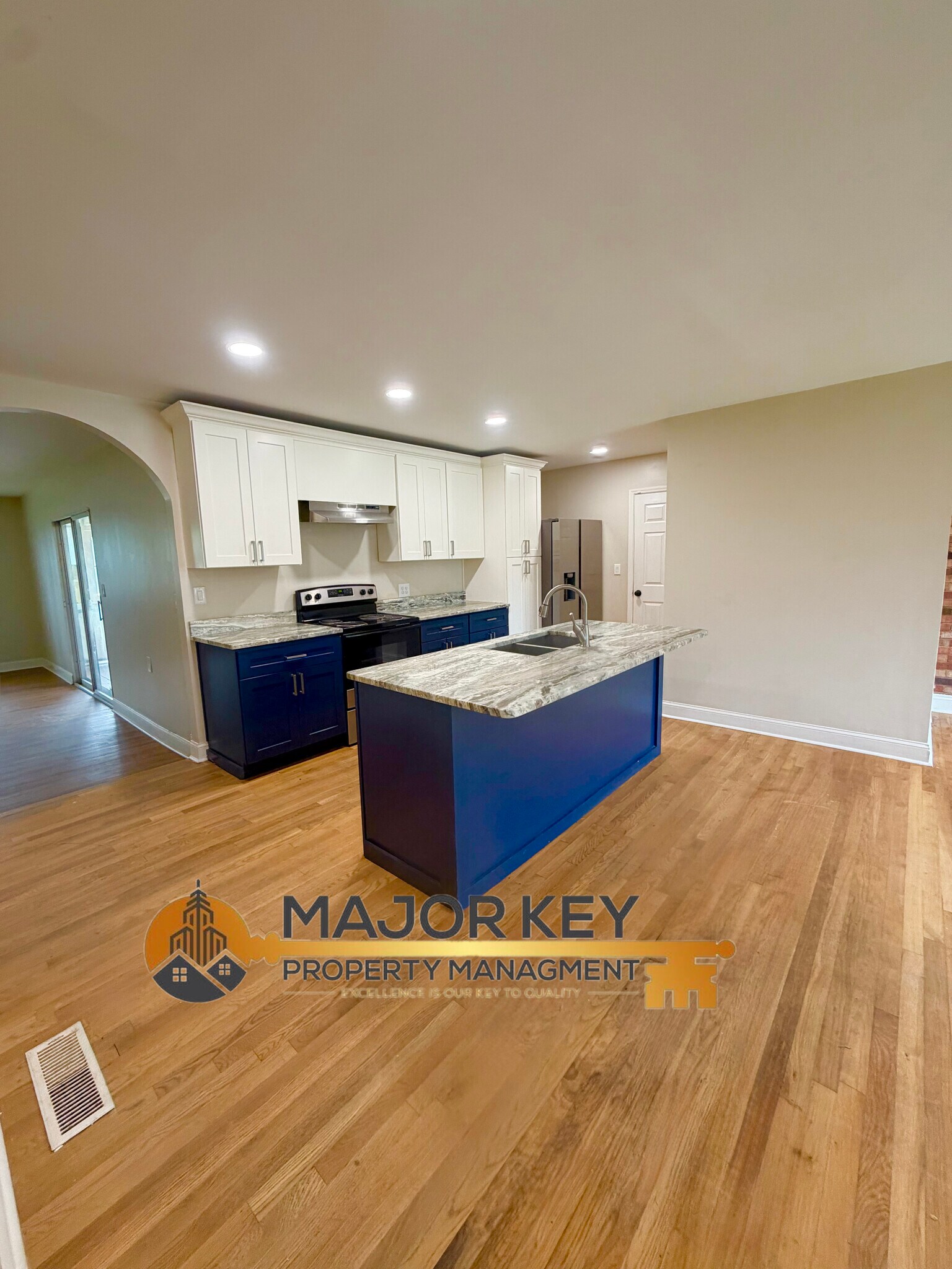 Building Photo - 4178 Suzanne Ln