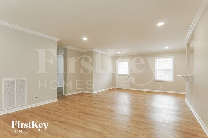 Building Photo - 309 Shenandoah Dr