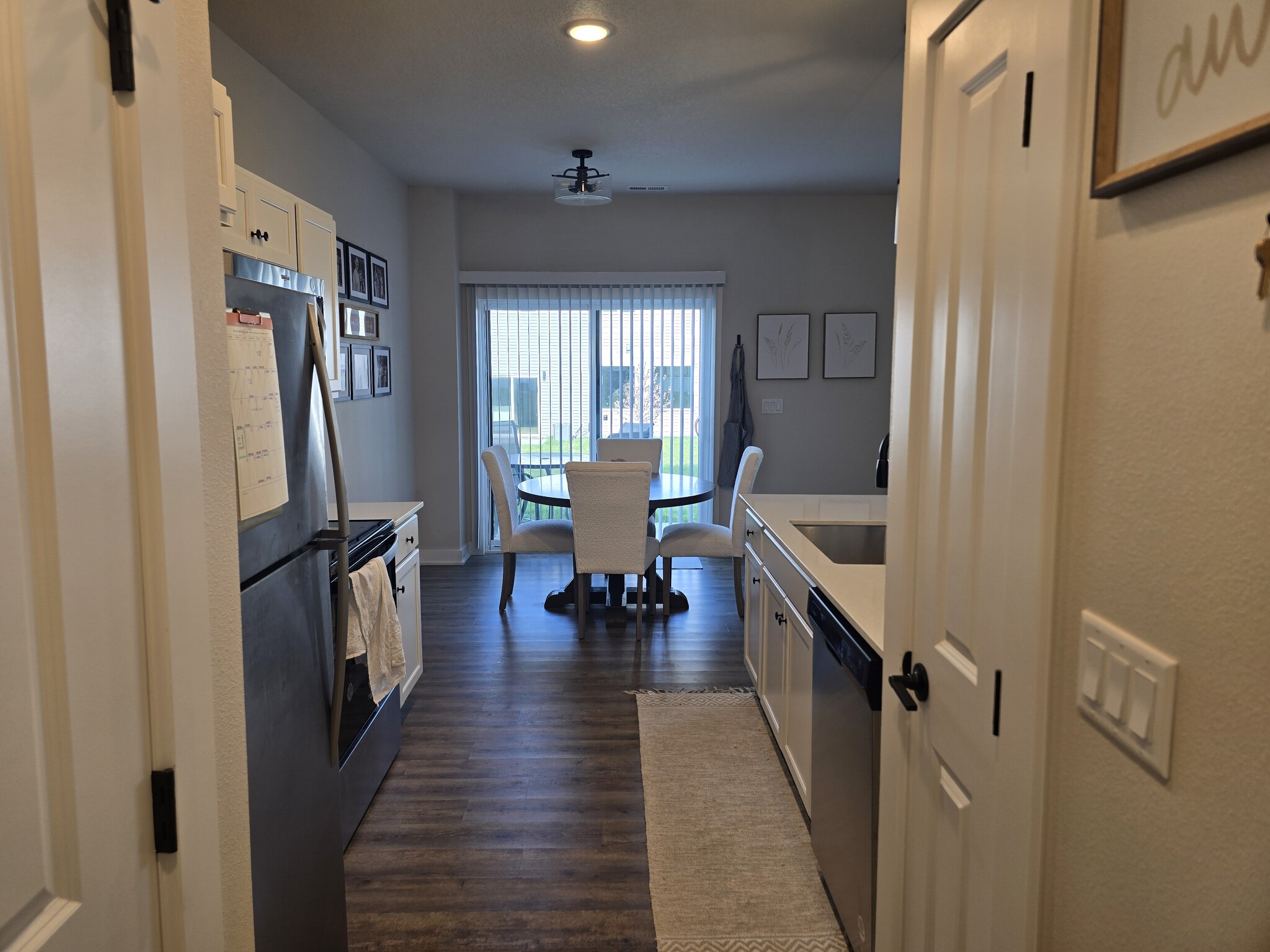 Building Photo - 6931 Bluebell Ct