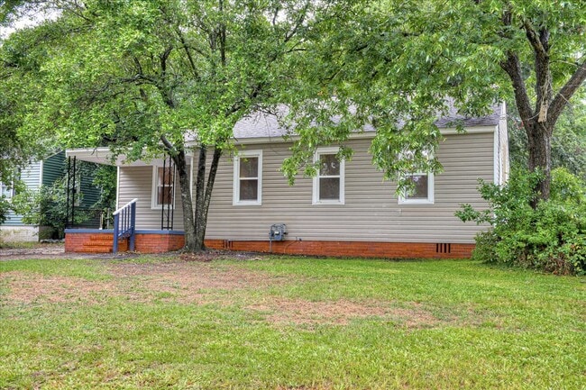 Building Photo - 531 Tubman St