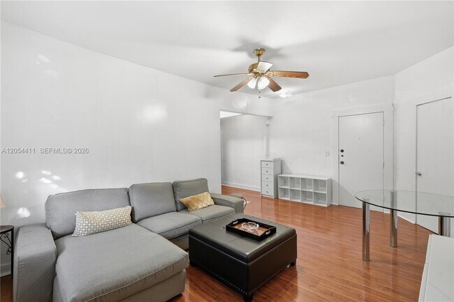 Building Photo - 3409 S Le Jeune Rd