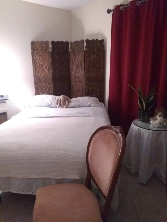 Building Photo - 200 Stratford O