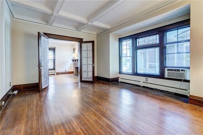 Building Photo - 38 Cornell St