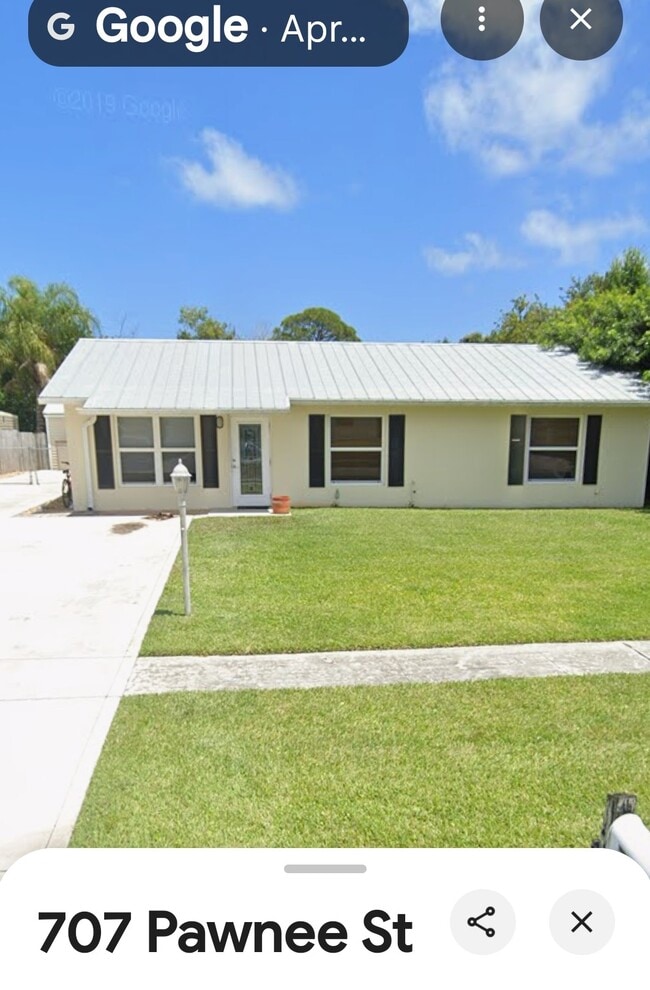 Building Photo - 707 Pawnee St