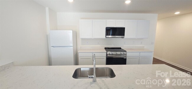 Building Photo - 1931 Tranquility Cir