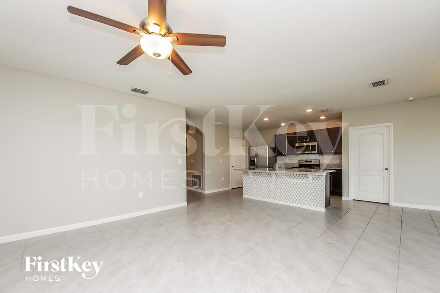 Building Photo - 1673 Bay Breeze Dr