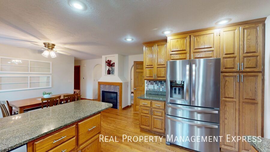 Building Photo - Beautiful 4-Bedroom, 4-Bath Home