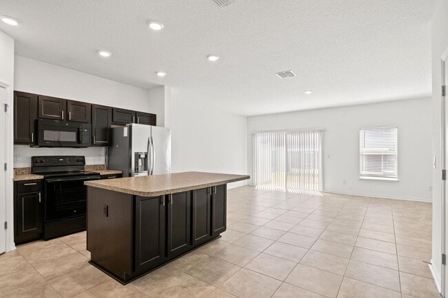 Building Photo - 3252 Brookasher Dr